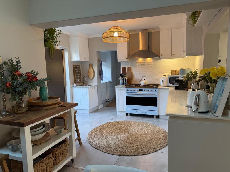 To Let 3 Bedroom Property for Rent in Hout Bay Western Cape